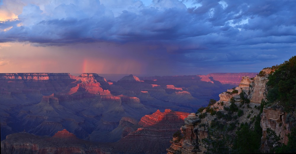 Sunset colors illuminate the Grand Canyon from Yaki Point.